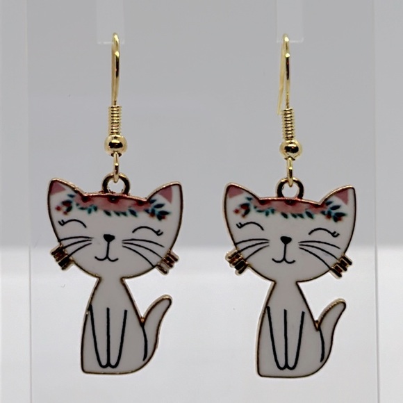 Jewelry - 18k Gold Plated Hook Cat Dangle Earrings